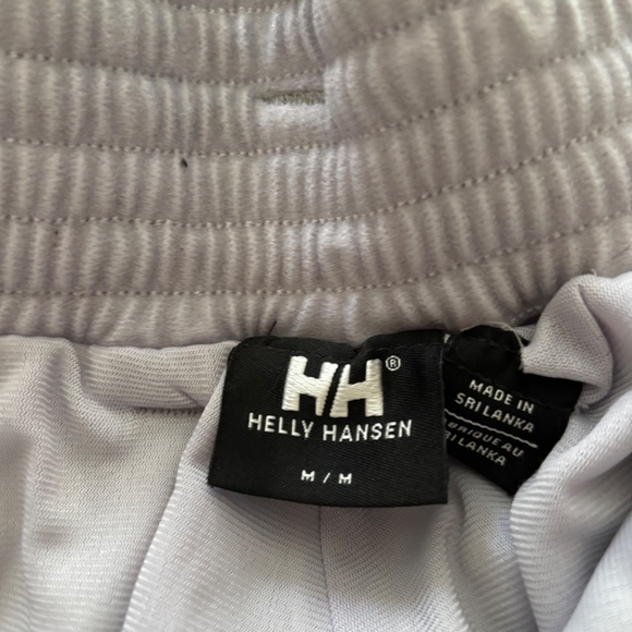 Helly hanson - Picture 2 of 3